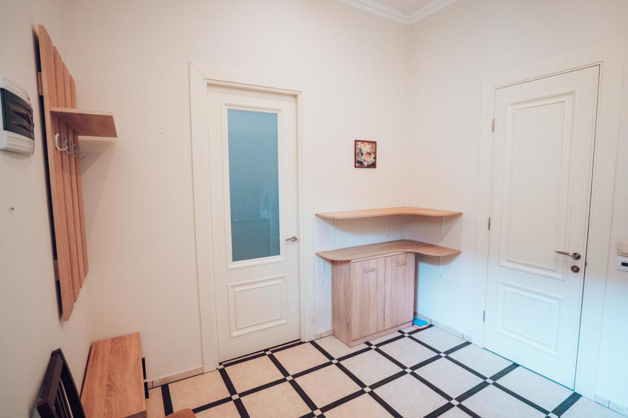 אוזהורוד Wonderful Flat On City Center מראה חיצוני תמונה